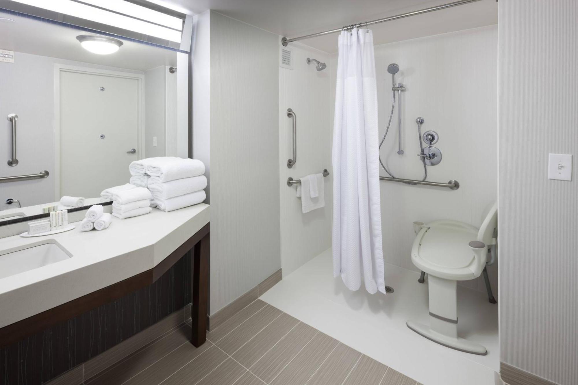 คอร์ตยาร์ด อเล็กซานเดรีย โอลด์ทาวน์/เซาท์เวสต์ Hotel ภายนอก รูปภาพ