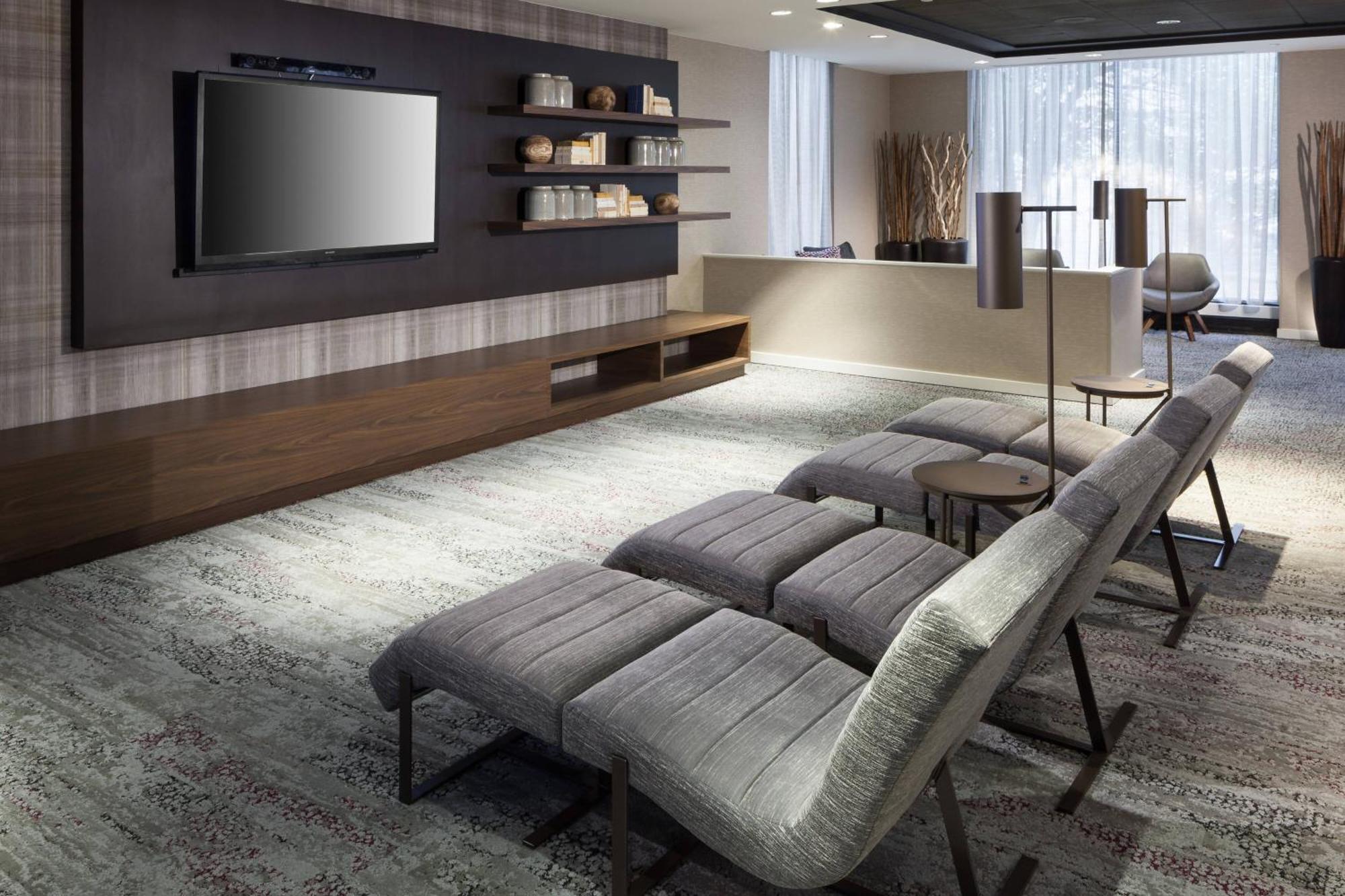 คอร์ตยาร์ด อเล็กซานเดรีย โอลด์ทาวน์/เซาท์เวสต์ Hotel ภายนอก รูปภาพ